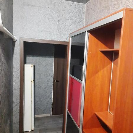 Apartment 2 Bed Rooms Near Aristokrat Zaporizhia Exterior photo